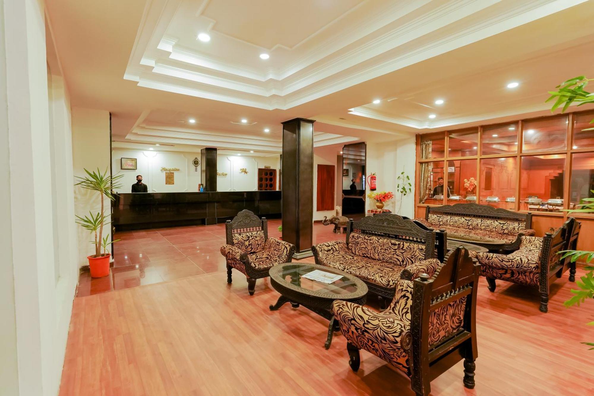 Grand Him Queen Ac Centralized Dharamshala Exterior foto