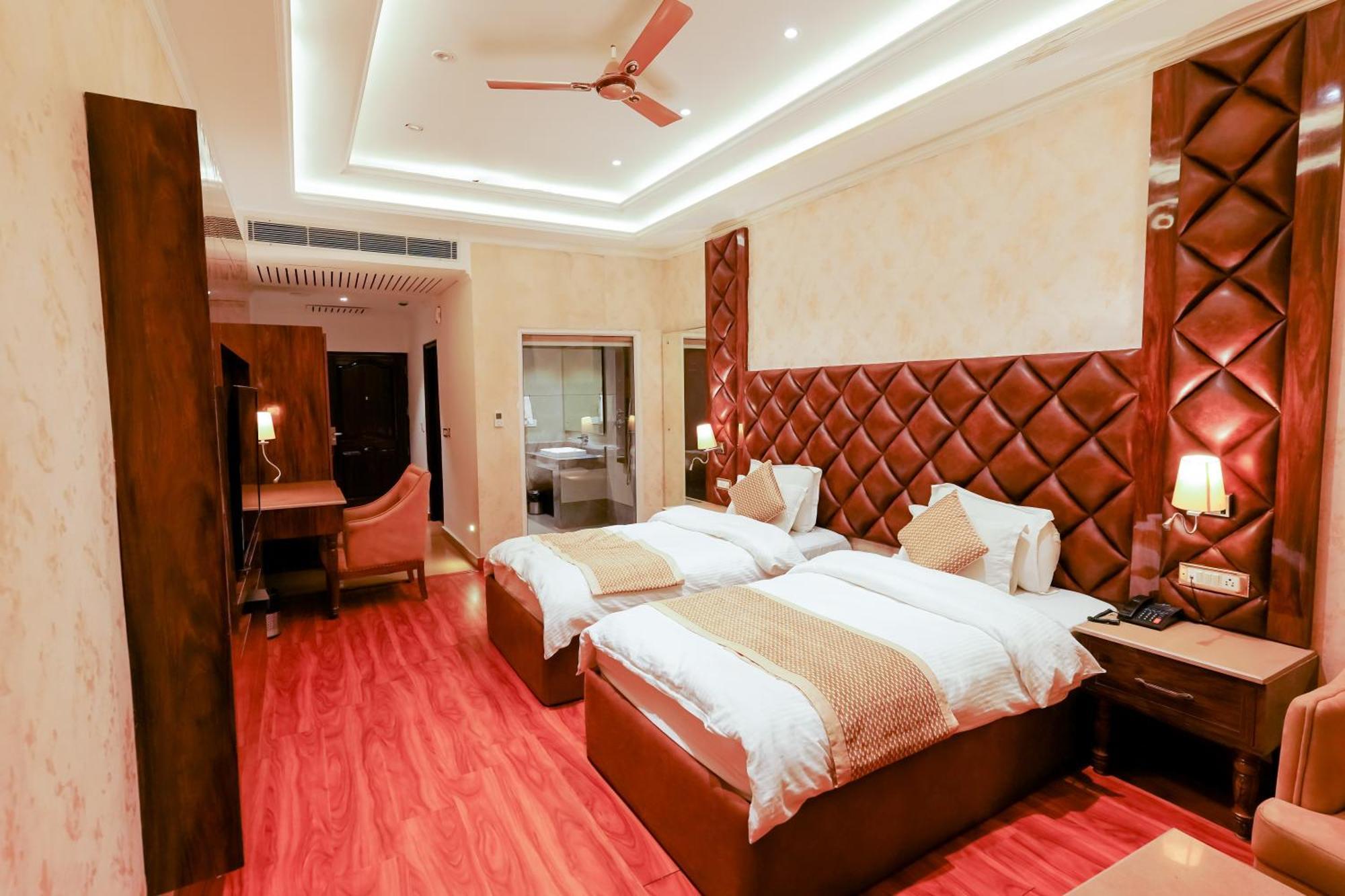 Grand Him Queen Ac Centralized Dharamshala Exterior foto